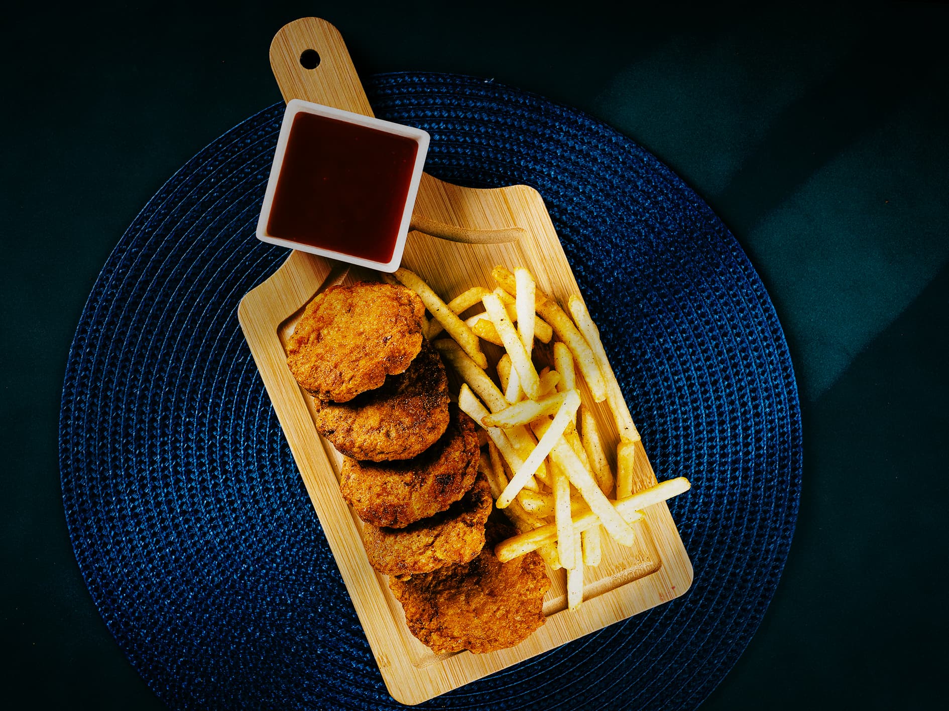 Chicken nuggets & Chips
